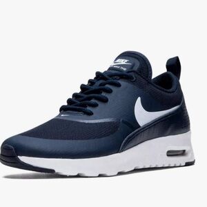 Nike women’s  Navy Blue and White Air Max running shoes